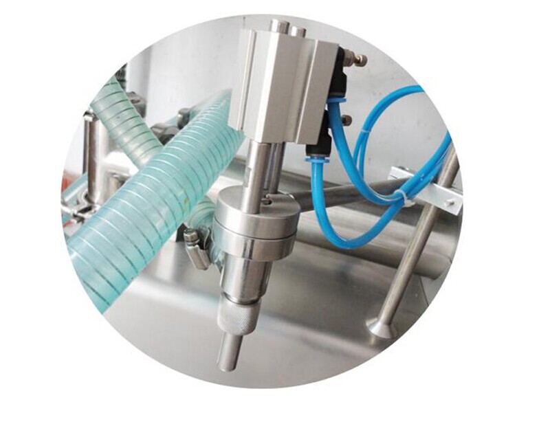 2025石家莊單頭臥式液體灌裝機/氣動灌裝機第2張